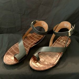 Naturalizer “Sally” black leather sandals | women’s 7M (USA)